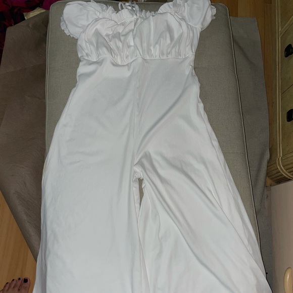 White romper - Picture 2 of 4